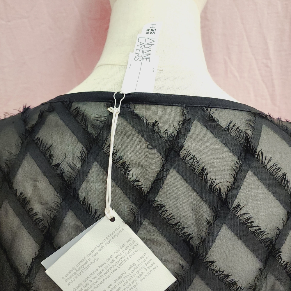 WYNNELAYERS Women's Diamond Jacquard Eyelash Fringed Chiffon Poncho Top-(M)NEW - Picture 6 of 8
